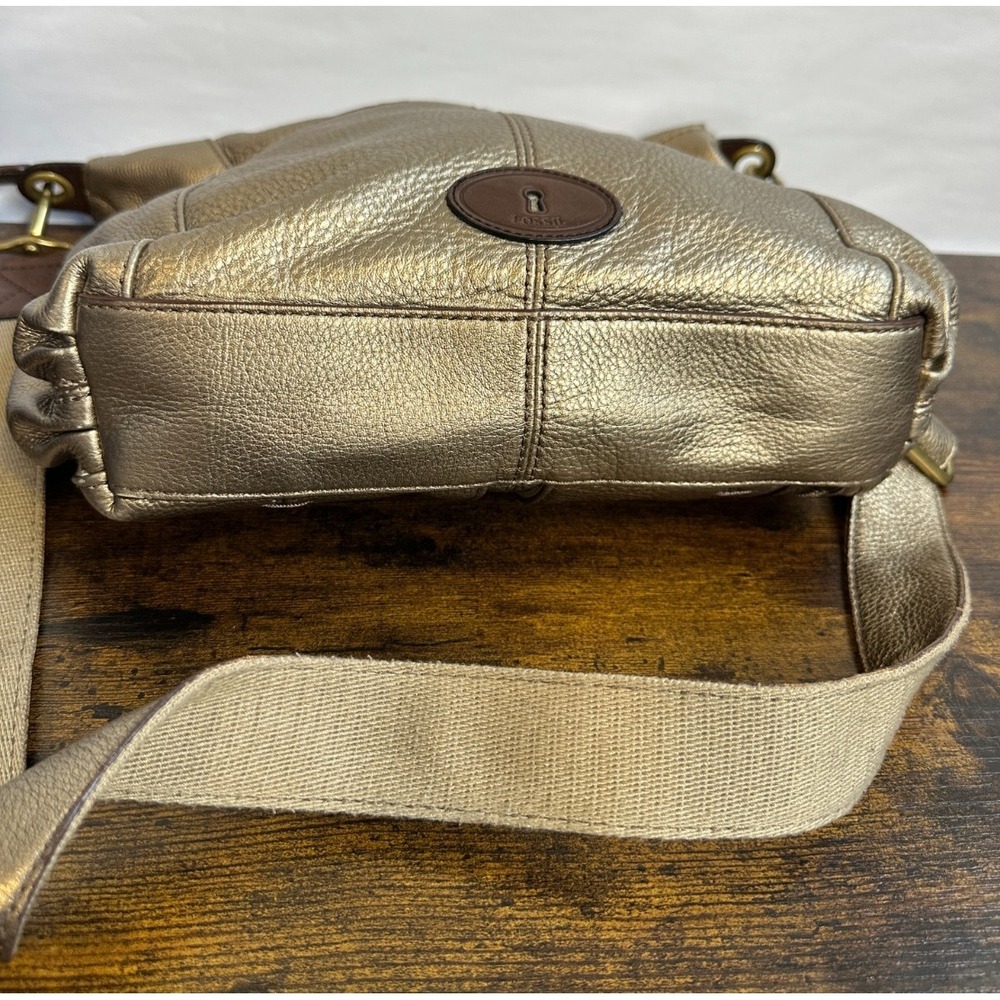 Fossil Metallic Bronze Pebbled Leather Utility Crossbody Bag Multi Pocket Large - Picture 14 of 16